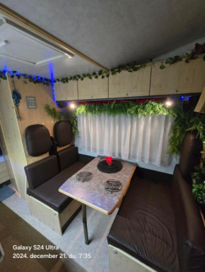 Autocaravan,camper,campervan,motorhome,not driveable,only habitable